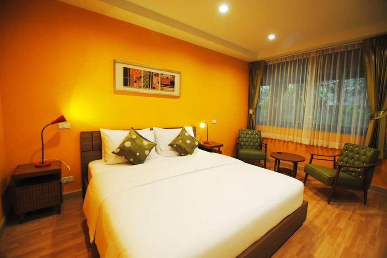 Focal Local Bed & Breakfast Bangkok Dış mekan fotoğraf