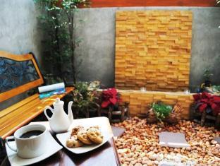 Focal Local Bed & Breakfast Bangkok Dış mekan fotoğraf